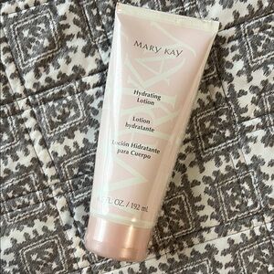 Mary Kay Hydrating Lotion - Soft Pink